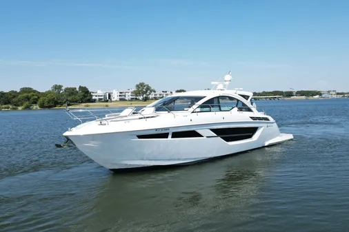 Cruisers Yachts 50 Cantius image