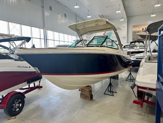 Chris-Craft Calypso 24CM - main image