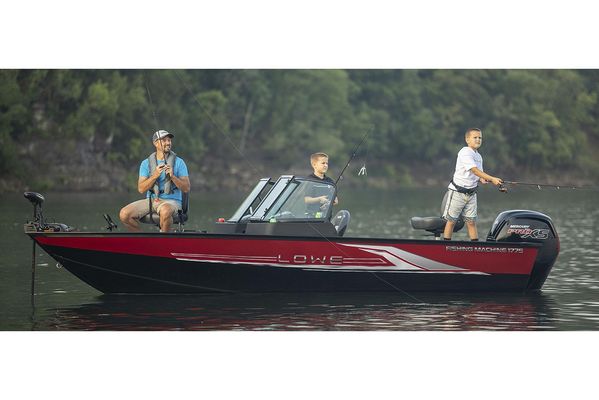 Lowe Fishing Machine 1775 WT - main image