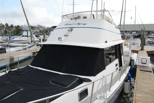 Mainship 400 Trawler image