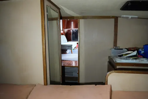 Mainship 400 Trawler image