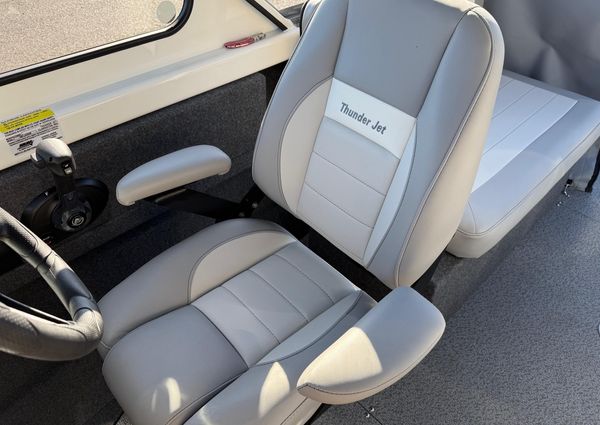 Thunder-jet 185-LUXOR image