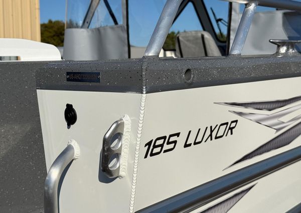 Thunder-jet 185-LUXOR image