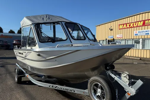 Thunder Jet 185 Luxor 