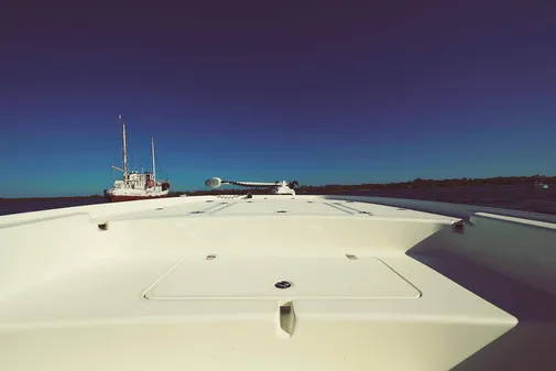 Yellowfin 24-BAY-CE image