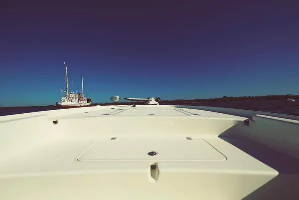 Yellowfin 24-BAY-CE image