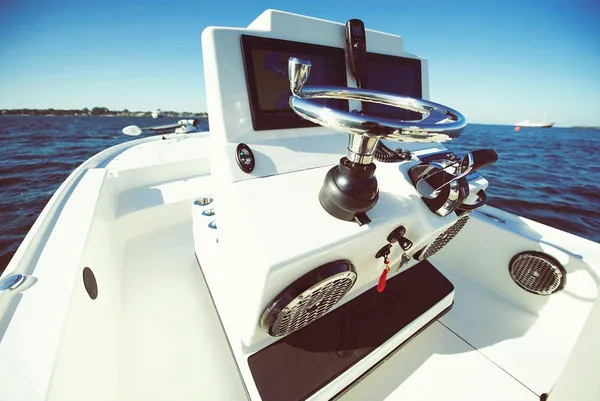 Yellowfin 24-BAY-CE image