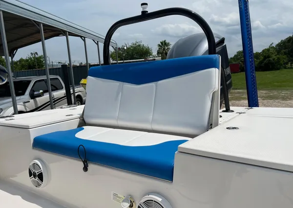 Robalo 246-CAYMAN image