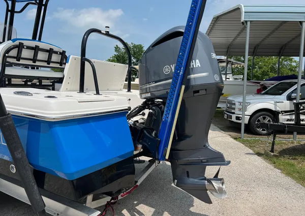 Robalo 246-CAYMAN image