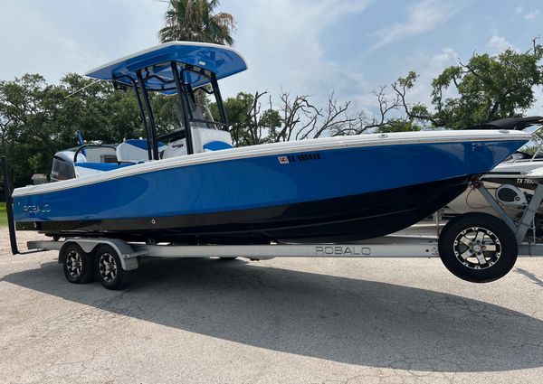 Robalo 246-CAYMAN image