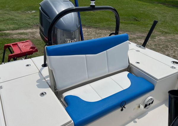 Robalo 246-CAYMAN image