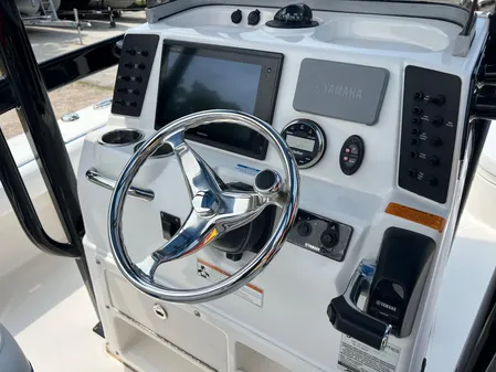 Robalo 246-CAYMAN image