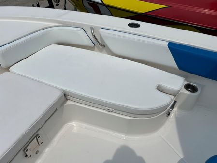 Robalo 246-CAYMAN image