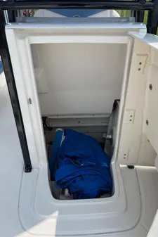 Robalo 246-CAYMAN image