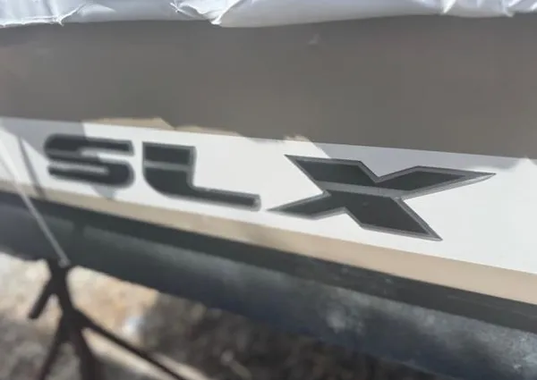 Sea-ray 270-SLX image