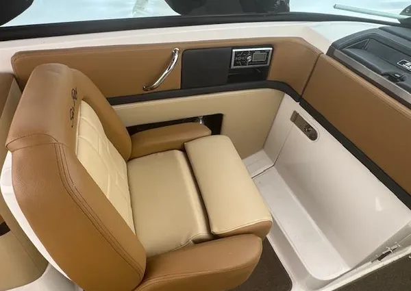 Sea-ray 270-SLX image