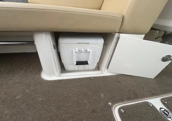 Sea-ray 270-SLX image