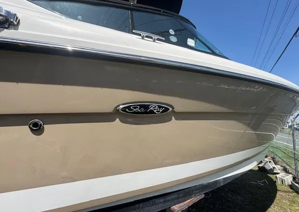 Sea-ray 270-SLX image