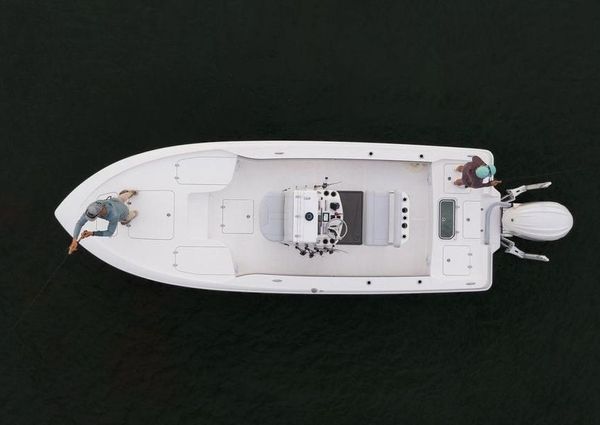 Contender 29-BAY image