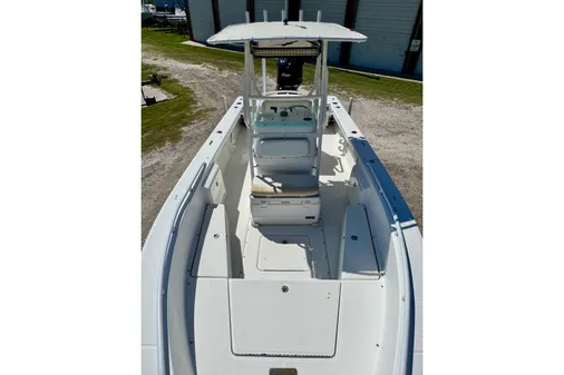 Everglades 223 Center Console image