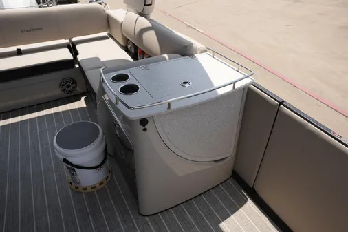 Harris 250 Grand Mariner image