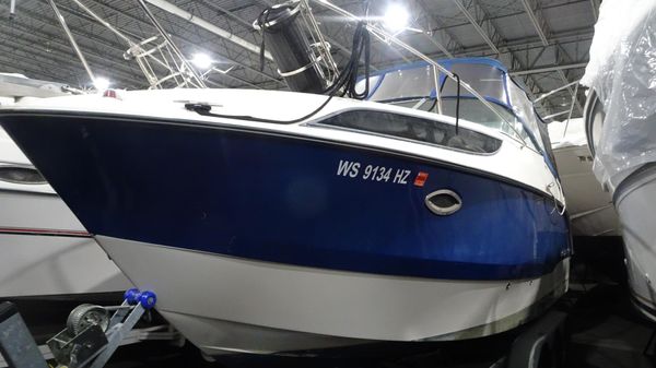 Bayliner 255 image