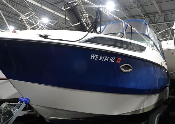 Bayliner 255 image
