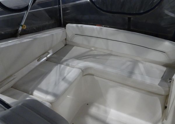 Bayliner 255 image