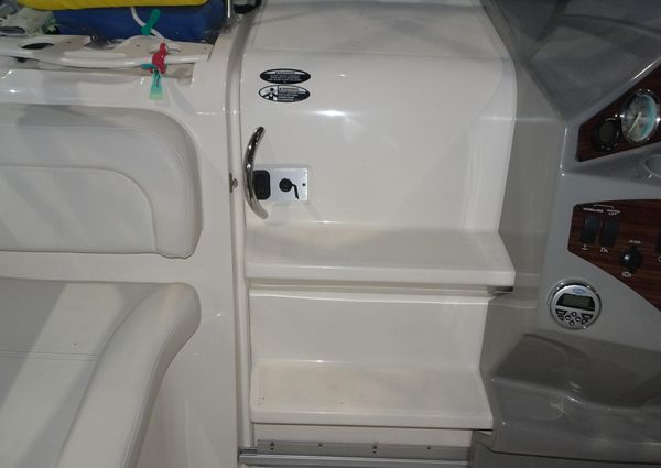 Bayliner 255 image