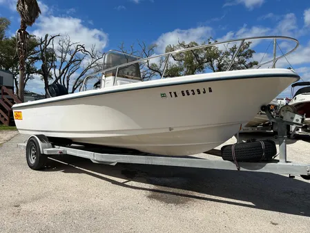 Sea Hunt 200 Triton 