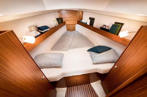 Bavaria CRUISER-34 image