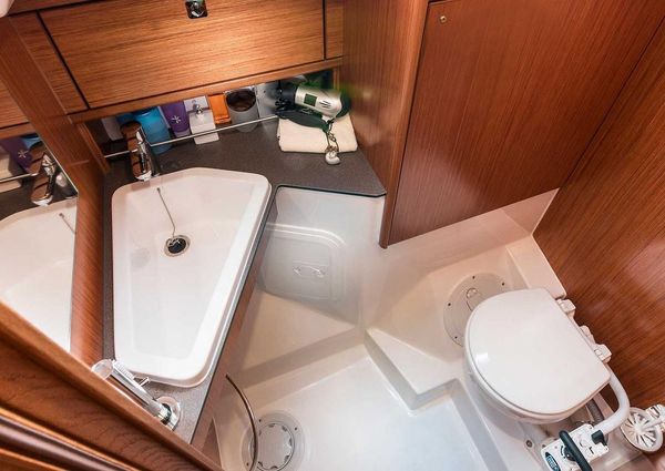 Bavaria CRUISER-34 image