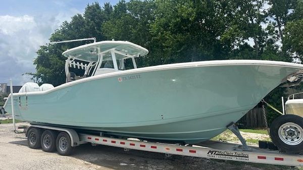 Tidewater 320 CC Adventure