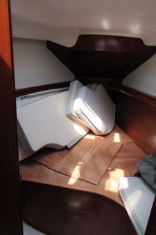 Beneteau 323 image