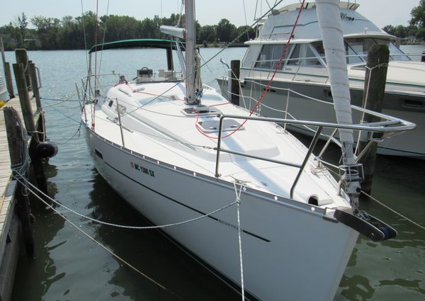 Beneteau 323 image