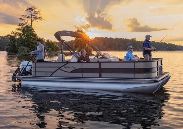 Bentley-pontoons FISH-243-FWD-CW image