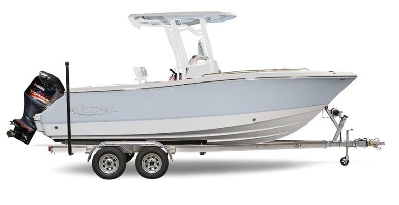 Robalo R230 Center Console - main image