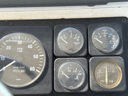 Cabo 31-EXPRESS image