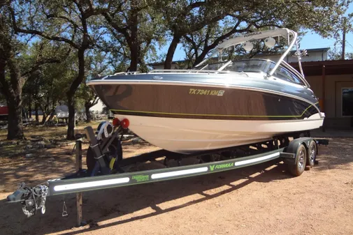 Formula 240 Bowrider image