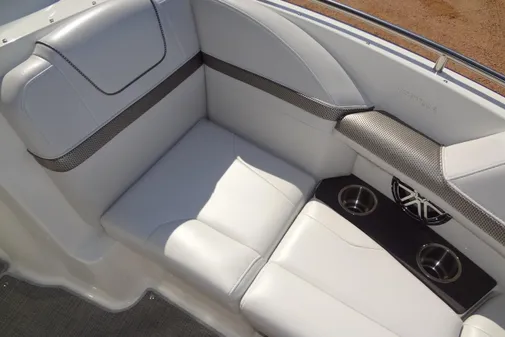 Formula 240 Bowrider image