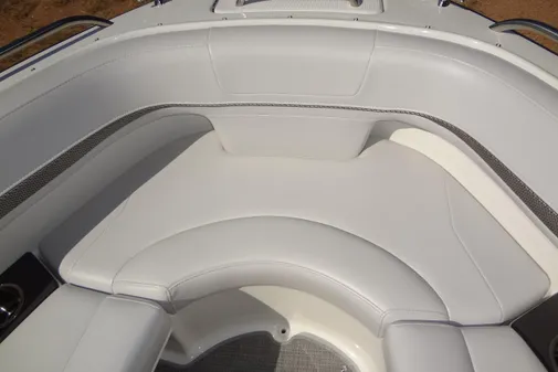 Formula 240 Bowrider image