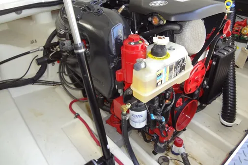 Formula 240 Bowrider image