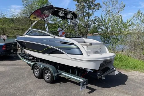 Formula 240 Bowrider image