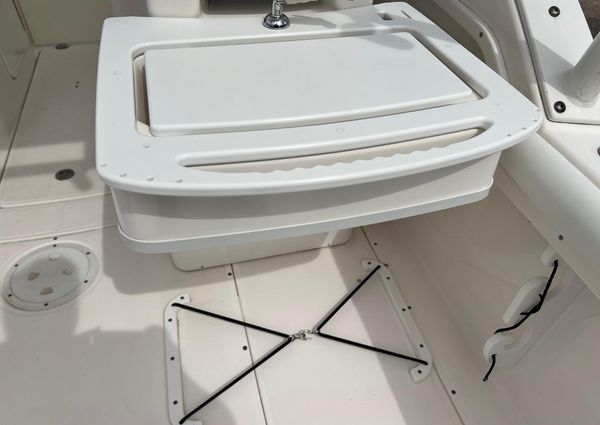 Everglades 230-DUAL-CONSOLE image