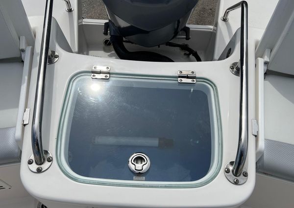 Everglades 230-DUAL-CONSOLE image