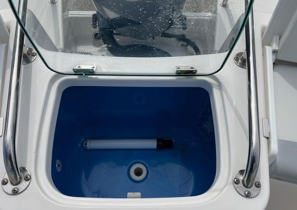 Everglades 230-DUAL-CONSOLE image