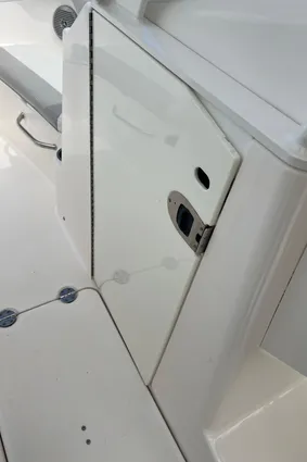 Everglades 230-DUAL-CONSOLE image