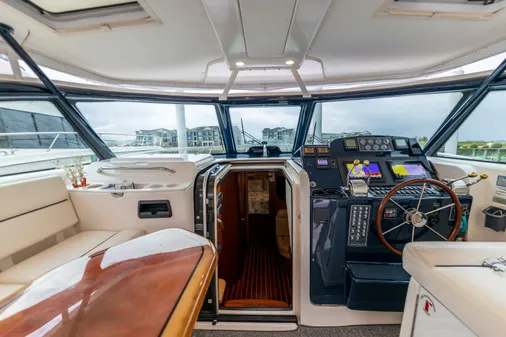 Tiara Yachts 3800 Open image