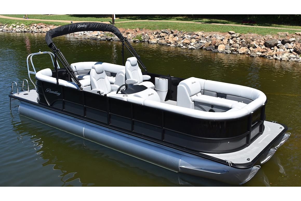 Bentley pontoon store