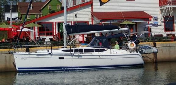 Hunter 36 - main image